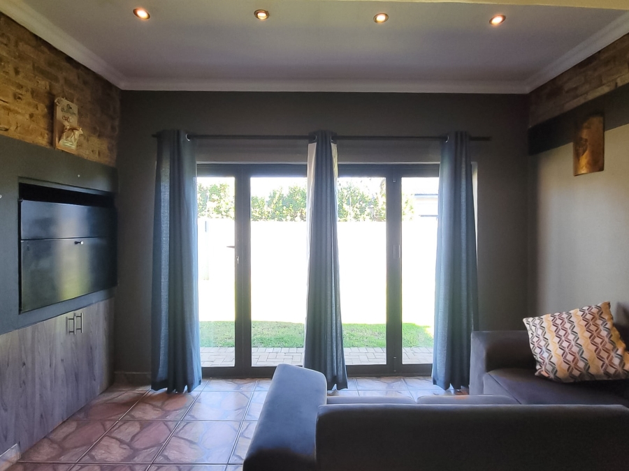 3 Bedroom Property for Sale in Grimbeeck Park North West